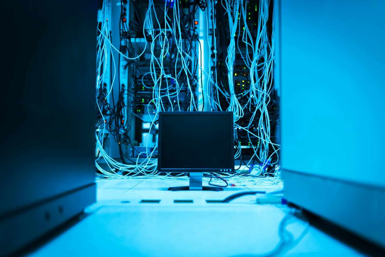 CWDM vs DWDM: diferencias, ventajas y cuándo usar cada tecnología (2026)